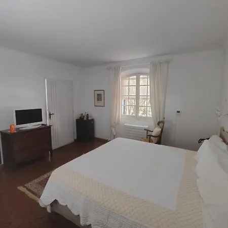 Hotell Saint Andre 3*