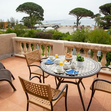 Saint Andre Hotell 3*