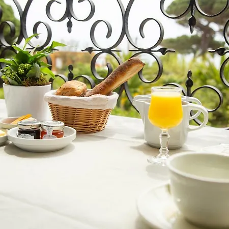 Hotell Saint Andre 3*