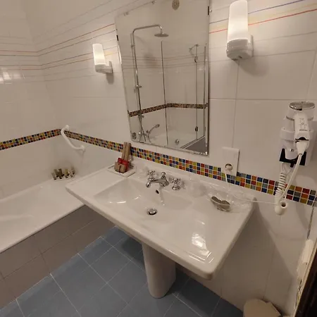 Saint Andre Hotel 3*